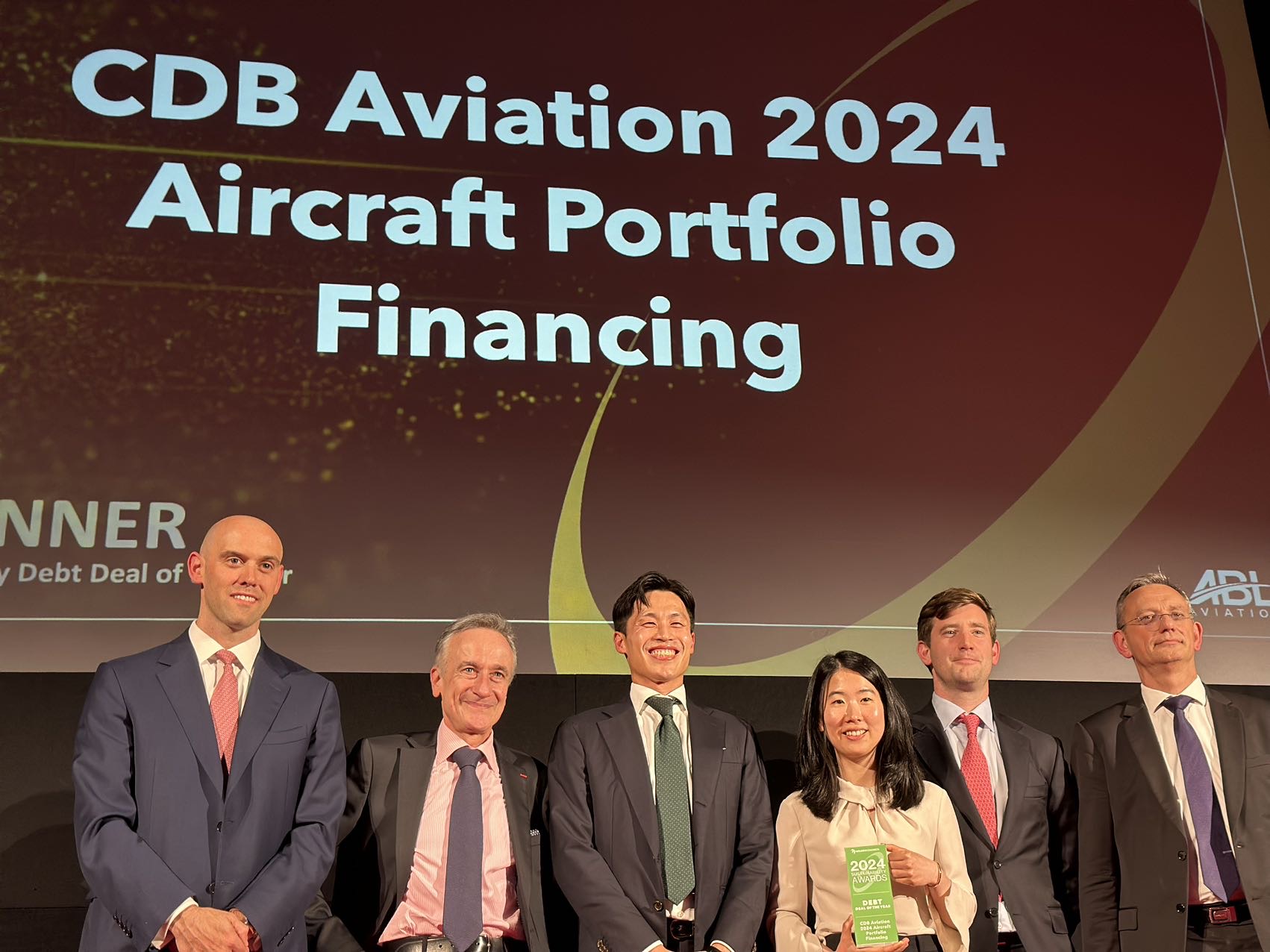 5279acbc86aa9a3c3968b815f8d5676c