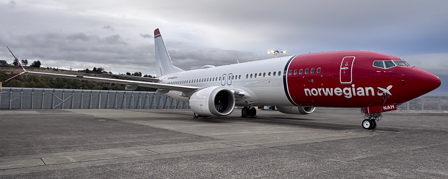 CDB-Aviation-Norwegian-737-8